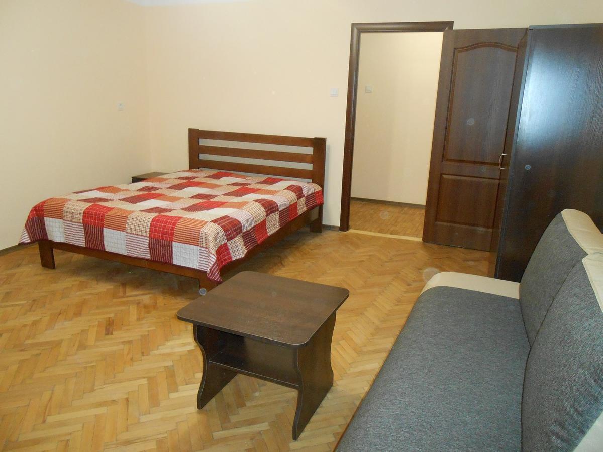 Квартира В Центрі На Вулиці Вірменській 12 Є Дві Спальні Двуспальні Ліжка Lviv Ngoại thất bức ảnh